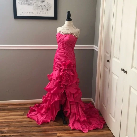 NEW ALYCE DESIGNS SZ 6 HOT PINK SATIN BEAD HIGH LOW FORMAL EVENING GOWN